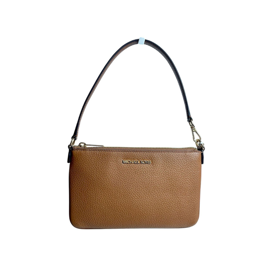 Muñequera Michael Kors en piel granulad...